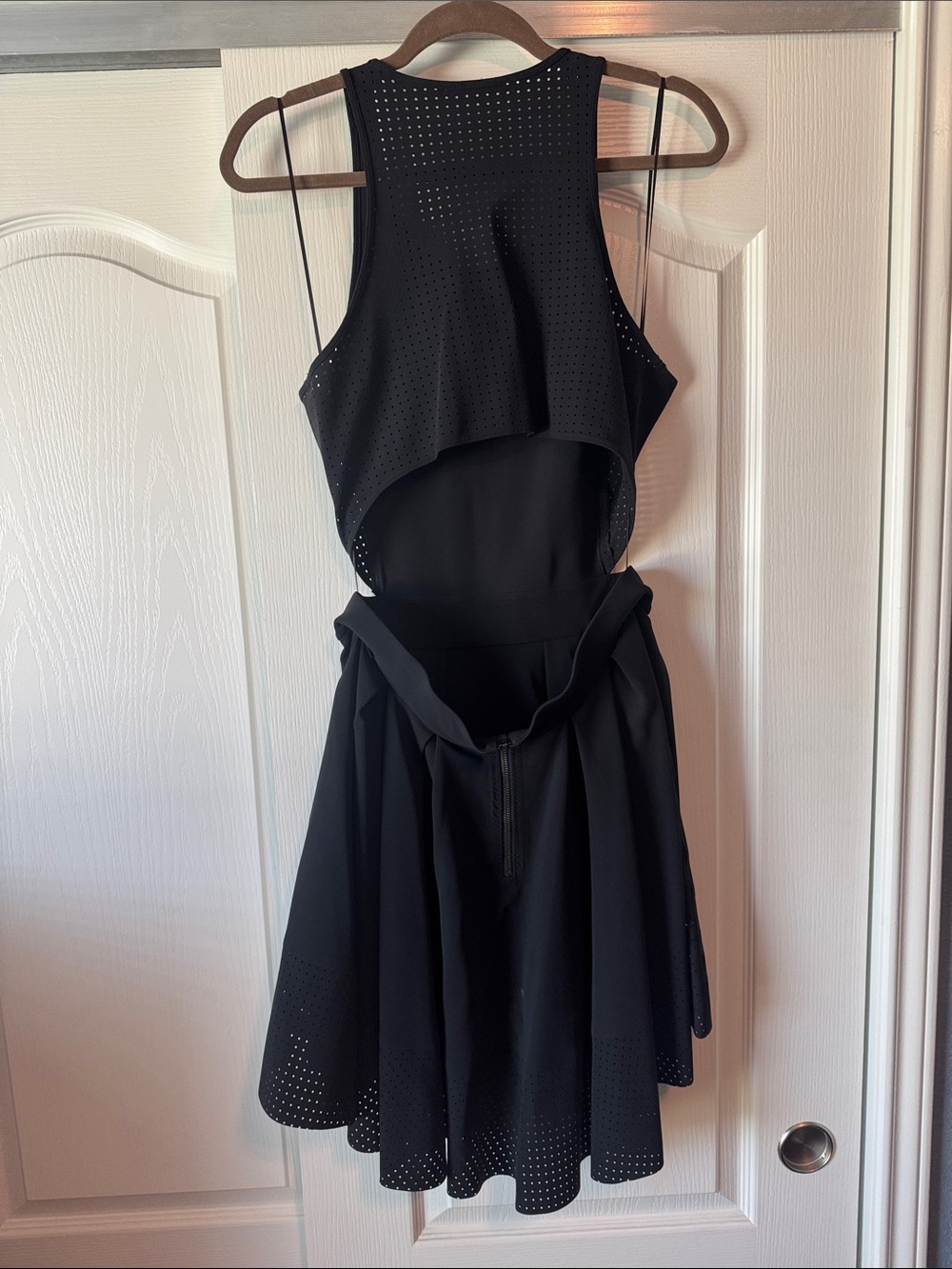 NWOT Lululemon Black Sleeveless Skater Dress - Picture 2 of 2